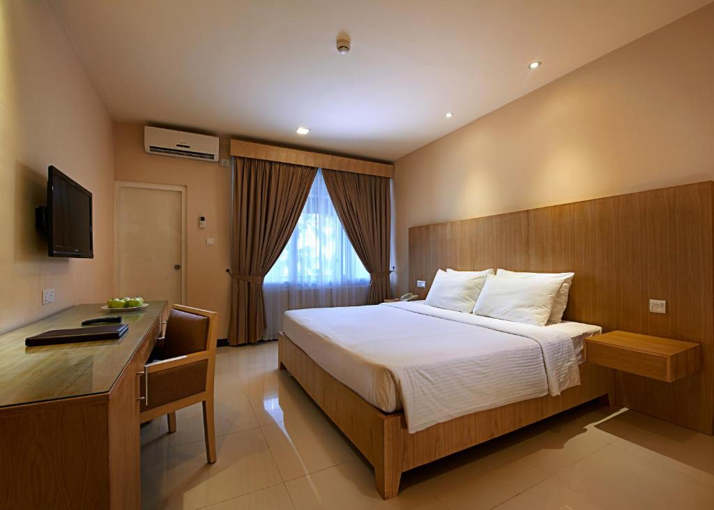 Berjaya Hotel Colombo - Deluxe Double Or Twin Room