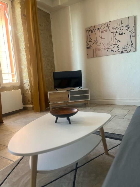 Photo de la galerie de l'établissement Apparemment - 2min a pied de la gare, à Bourges