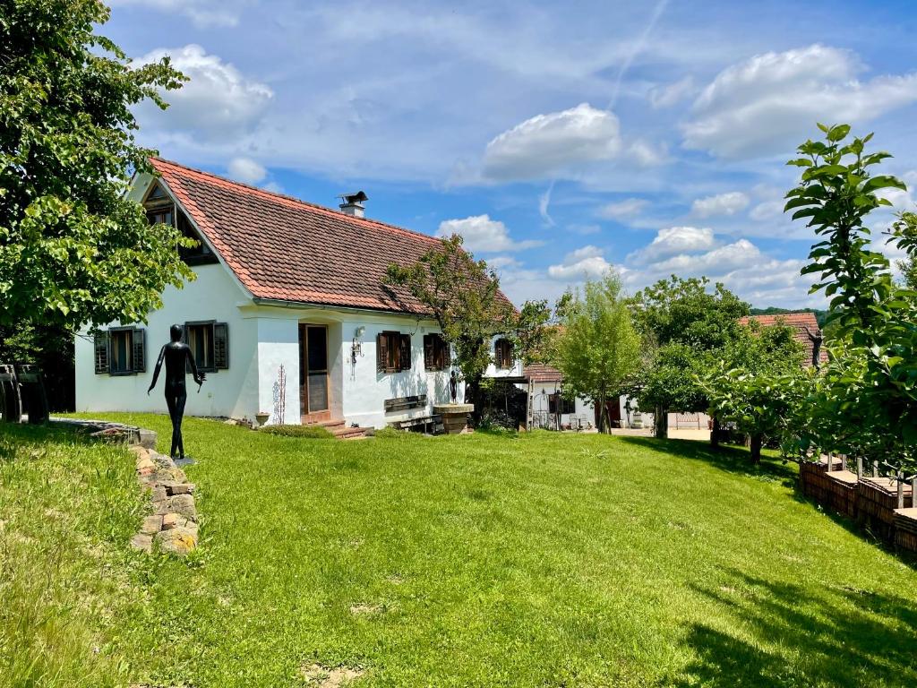 Zahrada ubytování Ferienhaus Kellerstöckl Dorrer Riegersburg mit Schwimmteich
