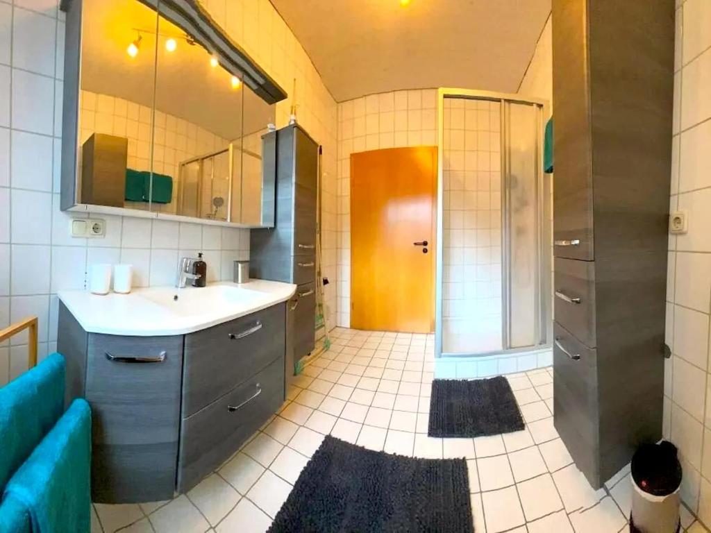 Koupelna v ubytování Comfortable apartment in Zenting in Lower Bavaria