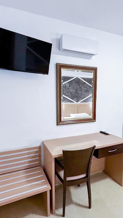 TV a/nebo společenská místnost v ubytování Hotel Primavera