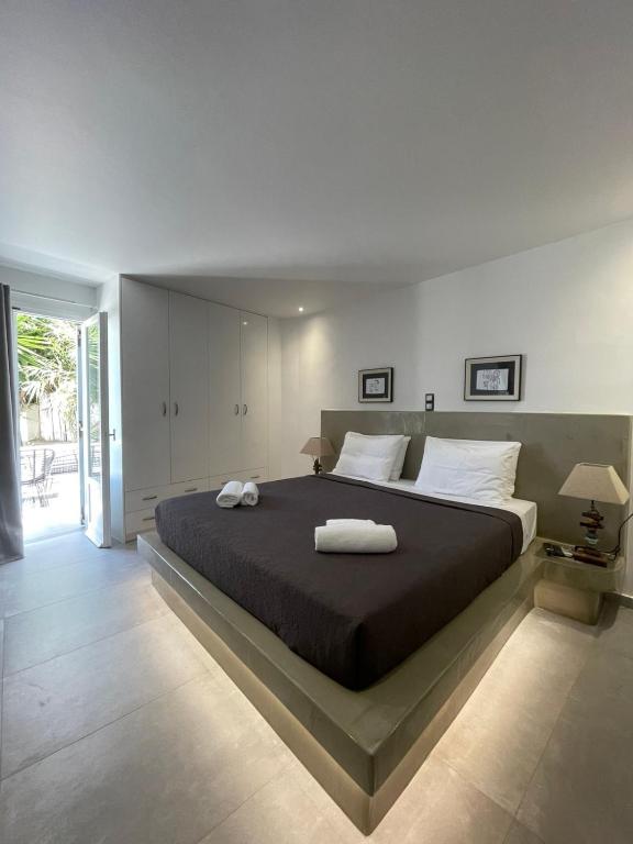 Zoumis Residence - 18