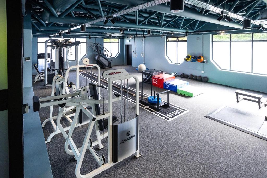 Fitness centrum a/nebo fitness zařízení v ubytování Cedar Court Hotel Huddersfield