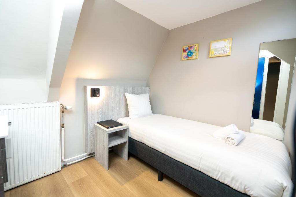 The Crown Hotel - Resim 35