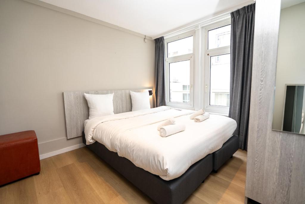 The Crown Hotel - Resim 8