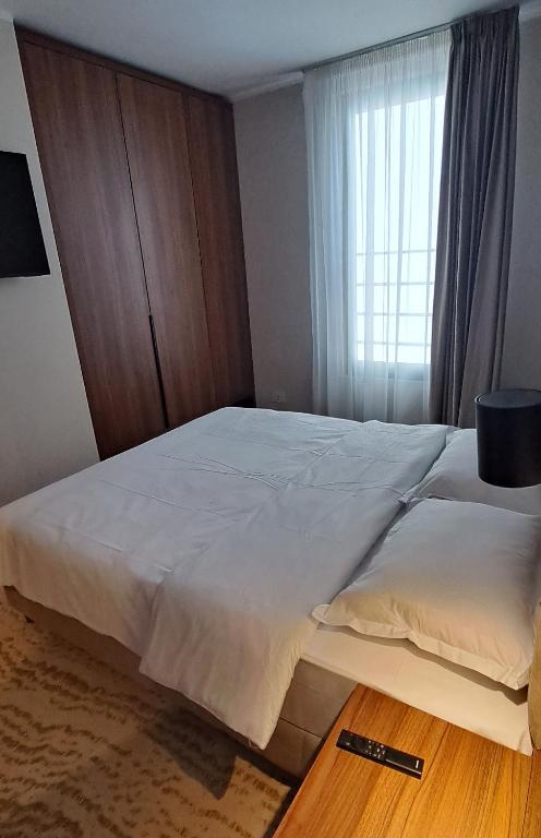 Embassy Romana - Resim 12