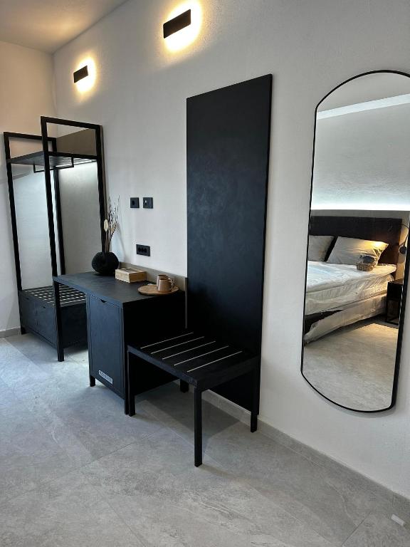 Umberto 28 Guest House - Deluxe Double Room With Balcony