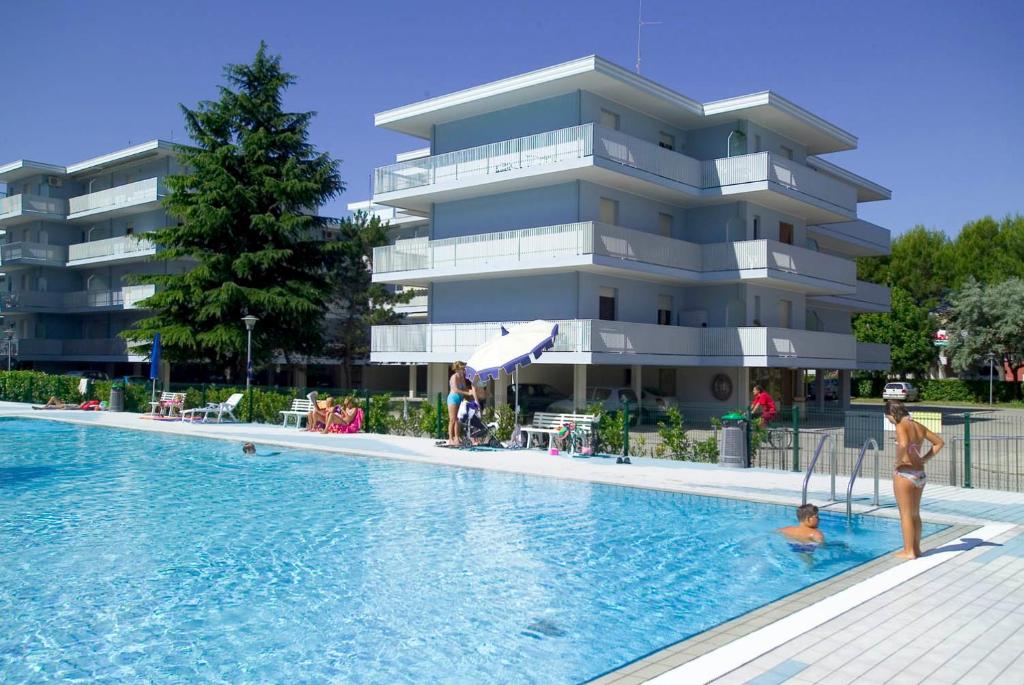 The swimming pool at or close to Residence Valbella