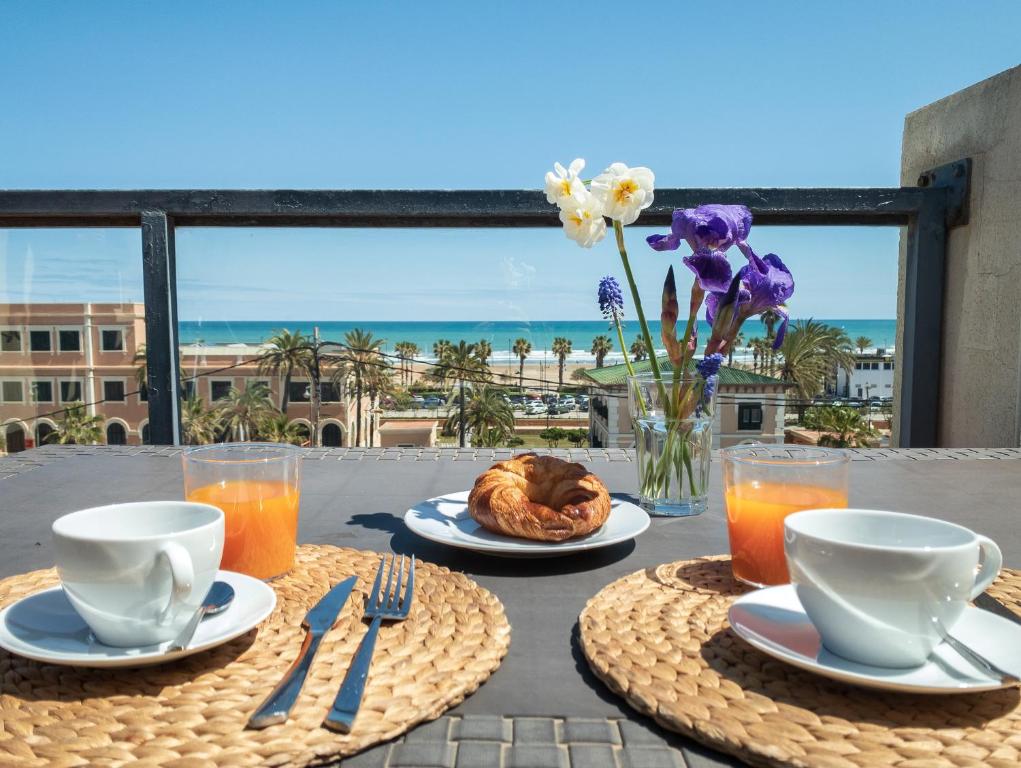 Valencia Beach Apartments 2