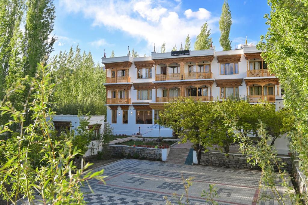 Budova, kde se hotel nachází