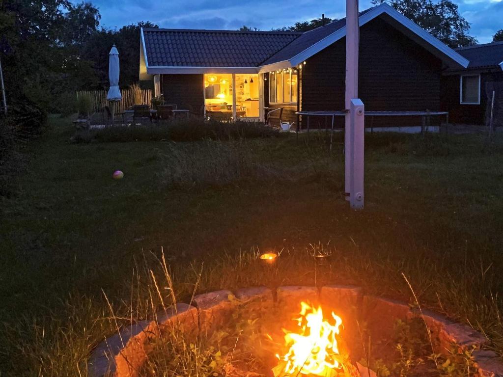 Zahrada ubytování 6 person holiday home in Karrebæksminde-By Traum