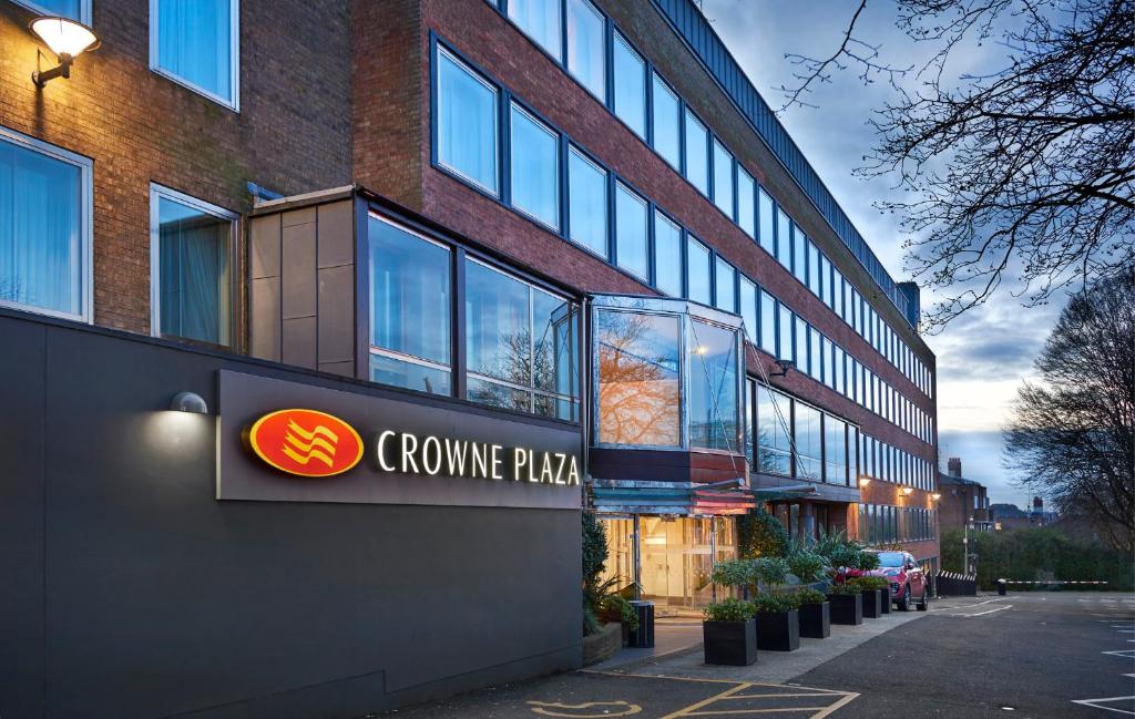Crowne Plaza London Ealing by IHG - Resim 4