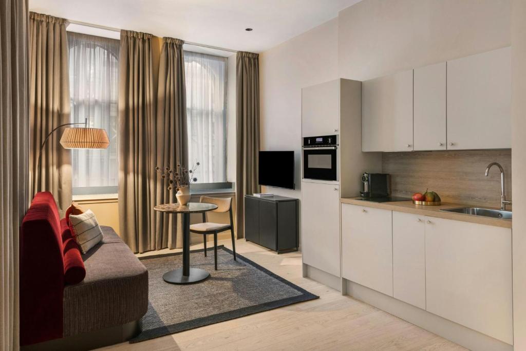 Kuchyň nebo kuchyňský kout v ubytování Sonder by Marriott Bonvoy The Teacher