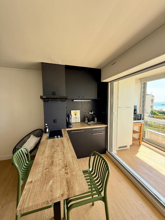 Kuchyň nebo kuchyňský kout v ubytování Appt Rénové Palavas - 4 Personnes - Vue Mer - Parking - Rive Droite