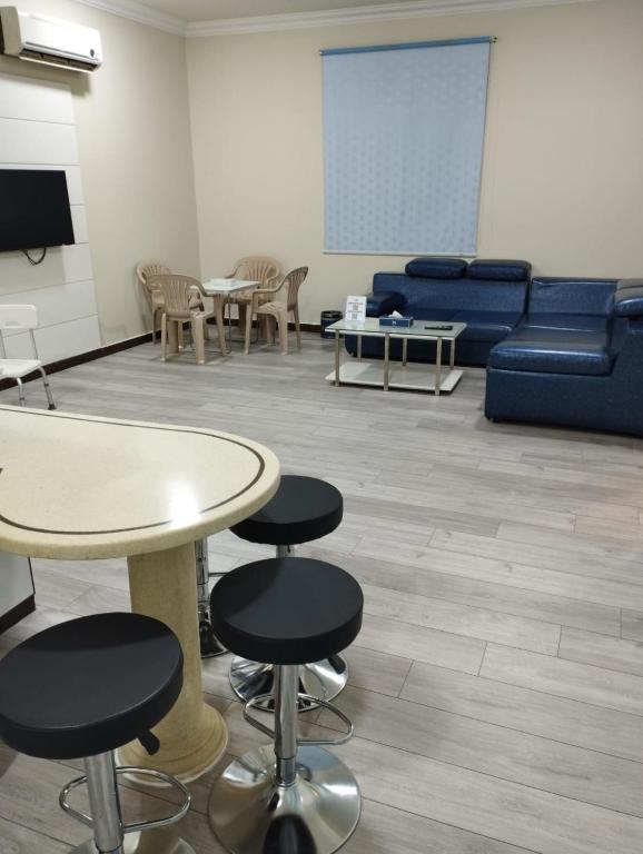 TV a/nebo společenská místnost v ubytování Open Hotel Buraiyda