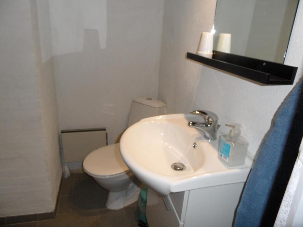 Koupelna v ubytování Motel Herning