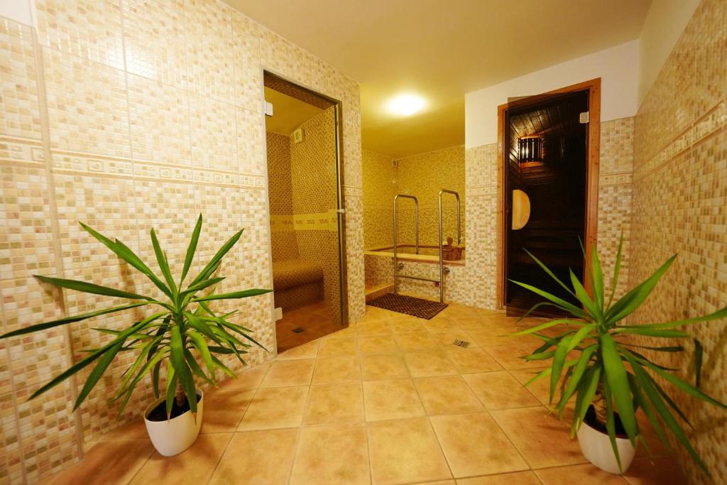 Koupelna v ubytování Resort Ohrada