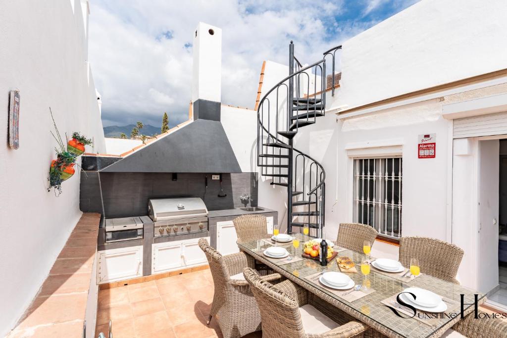 Balkón alebo terasa v ubytovaní Beautiful views family townhouse steps from the BEACH