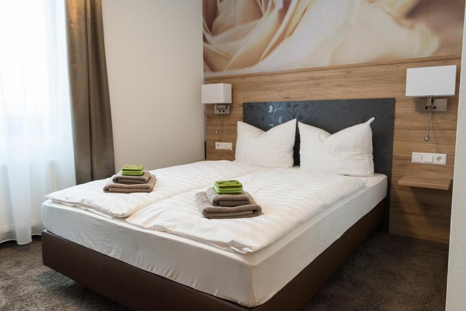 The Outlet Hotel - Deluxe Single Room