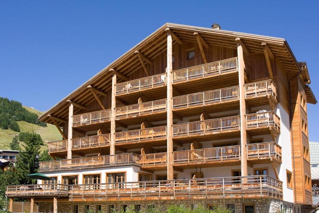 Nespecifikovaný výhled na hory nebo výhled na hory při pohledu z apartmánu