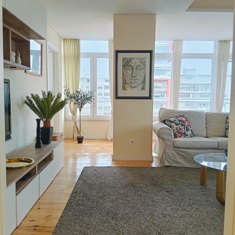Duplex Lisbon for 8