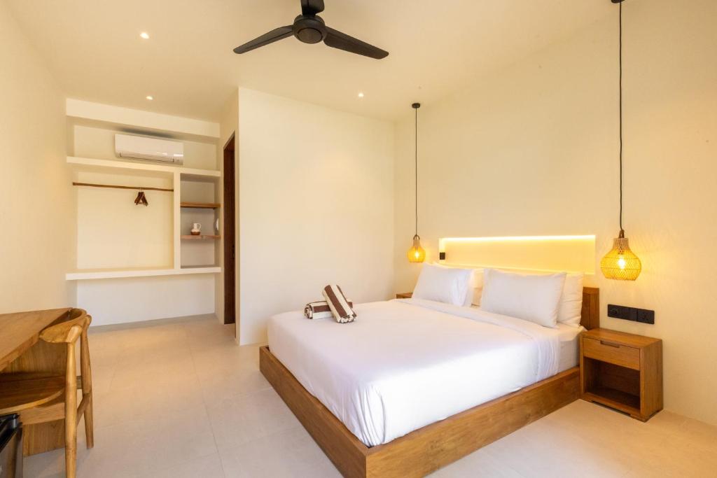 Uryah Hotel Lombok - 4