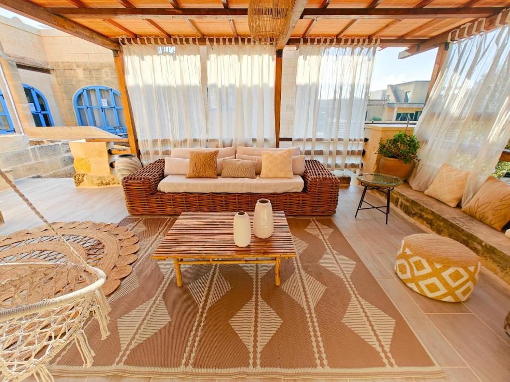 Posezení v ubytování Ta' Ġilarda Boutique Living