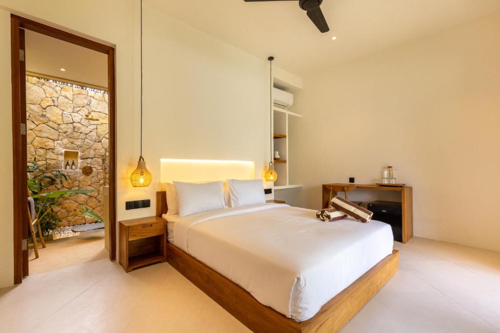 Uryah Hotel Lombok - 12