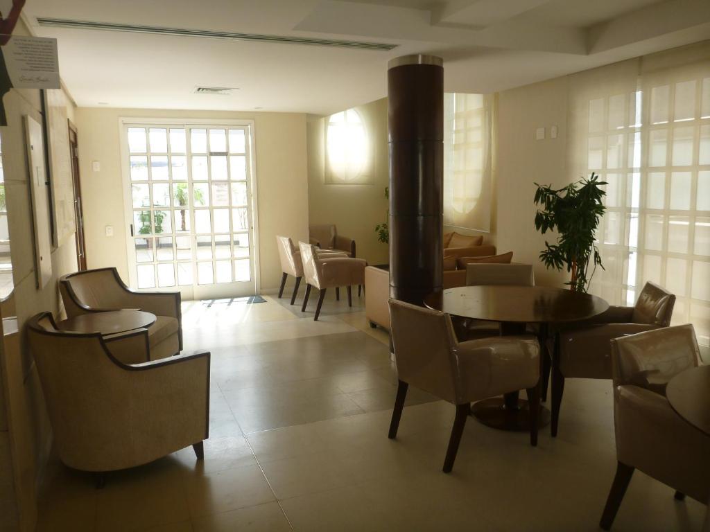  Apt South Beach Residence Club