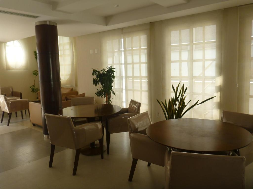  Apt South Beach Residence Club