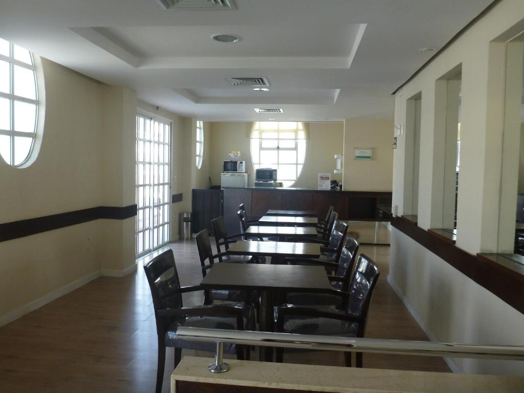 Apt South Beach Residence Club