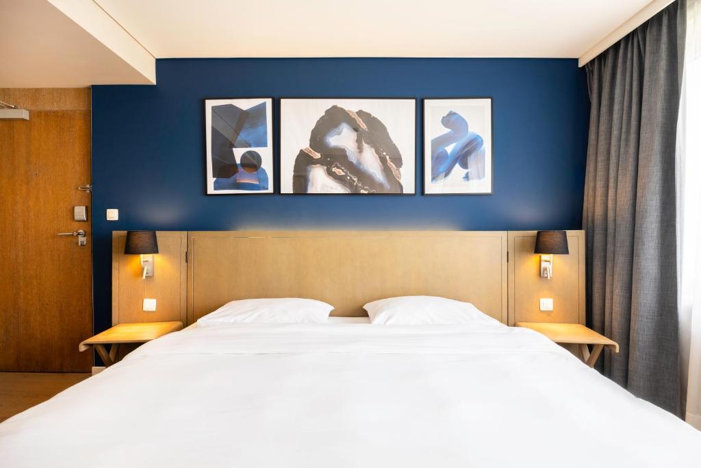 Postel nebo postele na pokoji v ubytování Park Inn by Radisson Antwerp City Centre