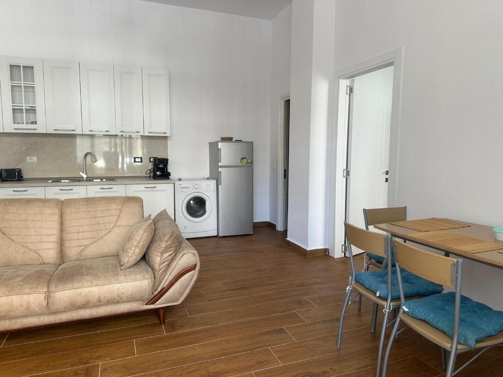 Golem Apartment \