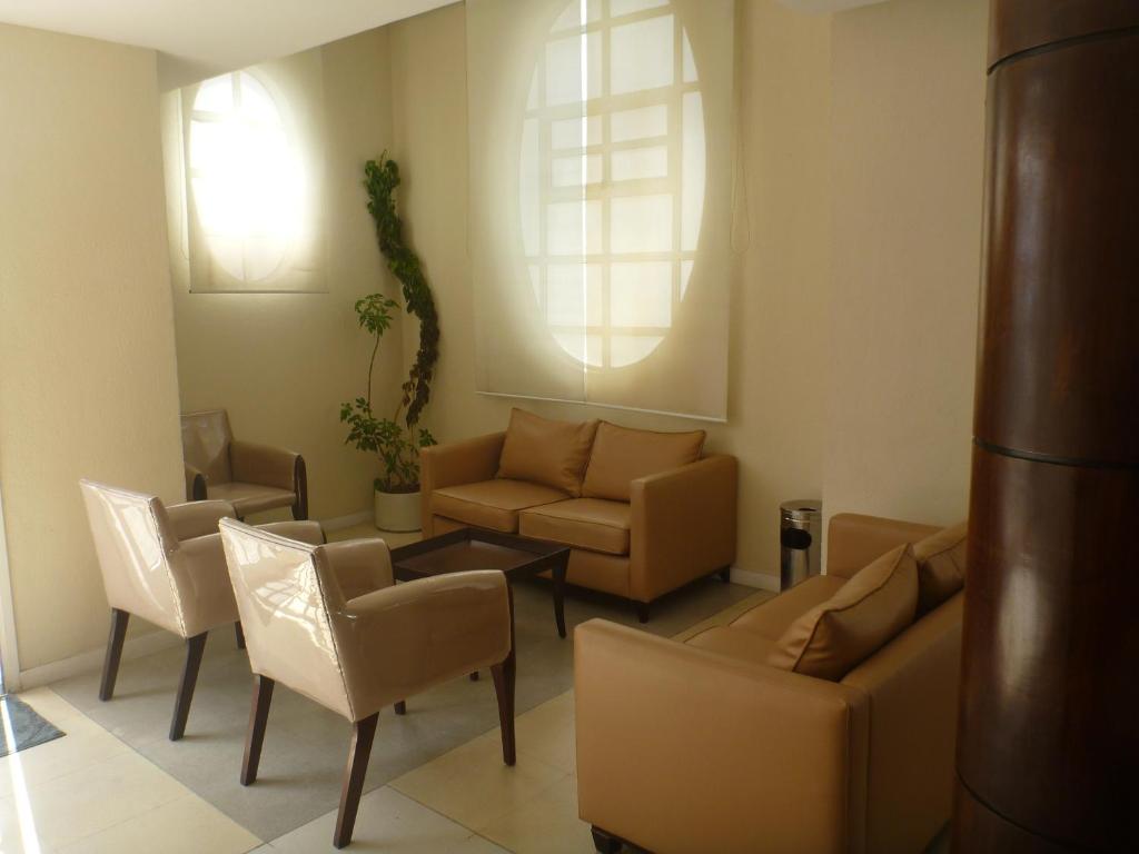  Apt South Beach Residence Club