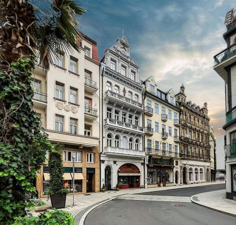 Hotel Golden Lamb - Resim 1