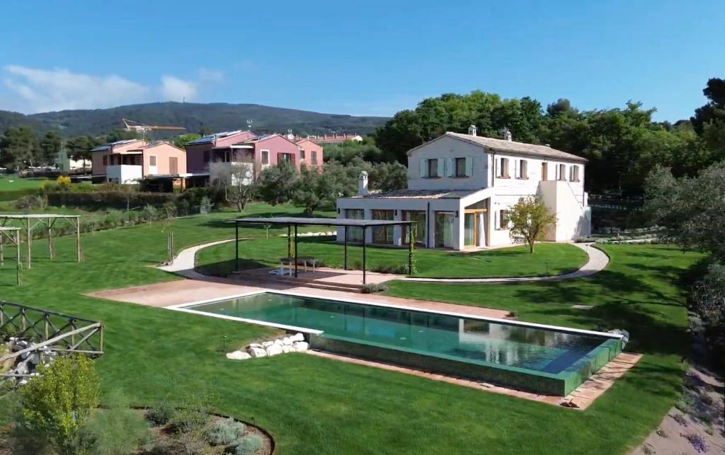 Casa Mansoor