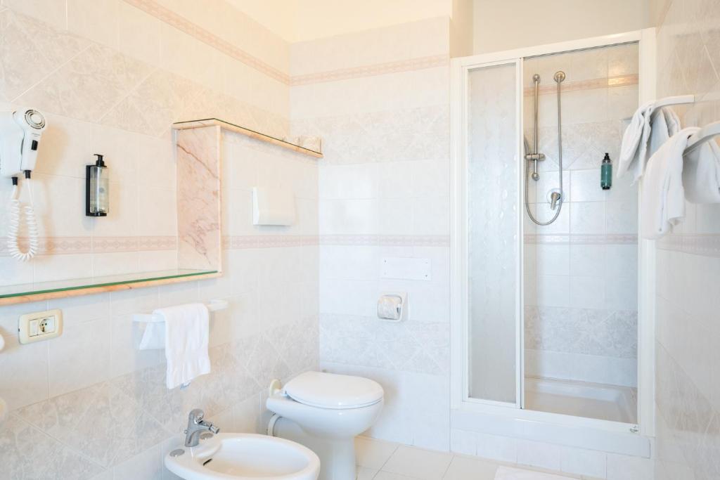 Koupelna v ubytování Hotel Continental