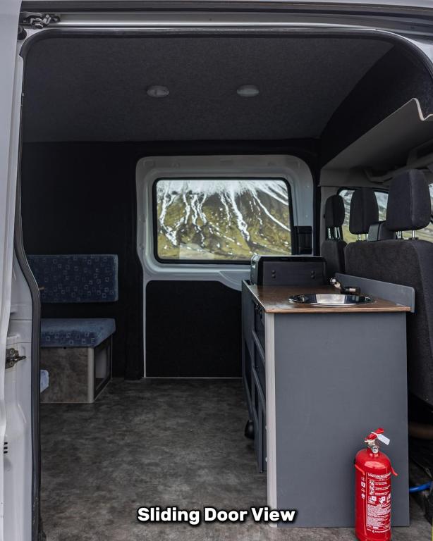 Fotografie z fotogalerie ubytování North Campers - Campervans v destinaci Hafnarfjördur