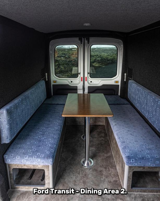 Posezení v ubytování North Campers - Campervans