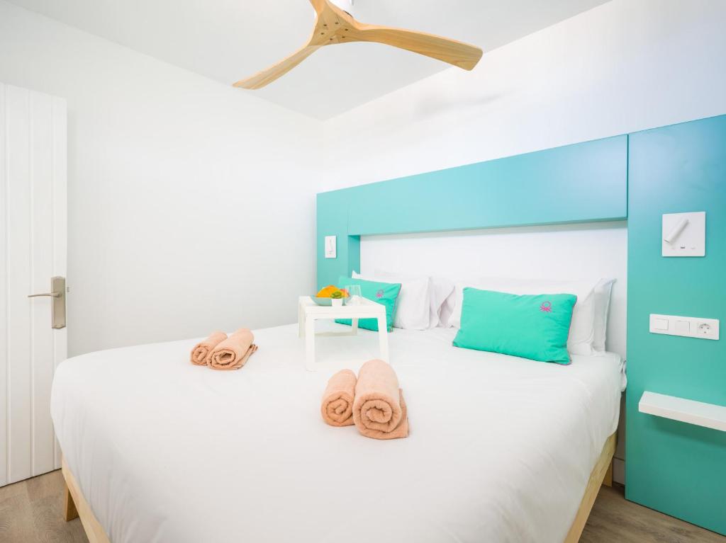 Posteľ alebo postele v izbe v ubytovaní Aguila Beach Ocean View By CanariasGetaway