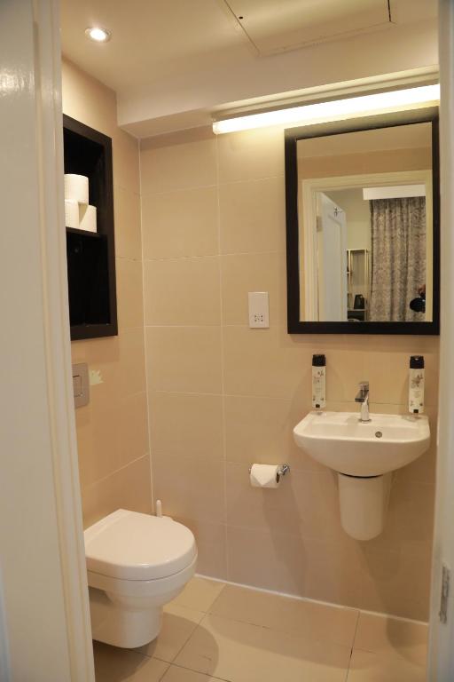 Bloomsbury Palace Hotel - Resim 41