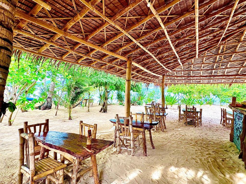 Restaurace v ubytování Dosplaya Ecocamp