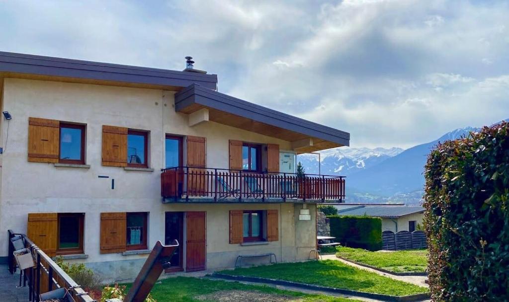 Výhľad na hory alebo výhľad na hory priamo z apartmánu