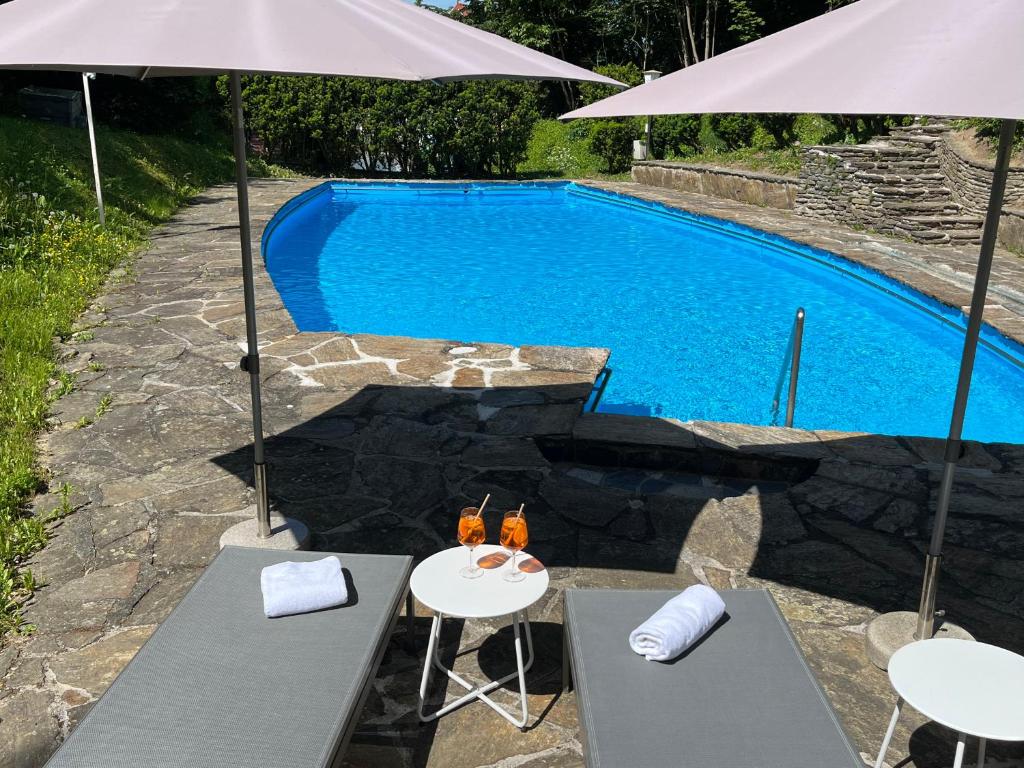 Bazén v ubytování Hotel-Restaurant Faustschlössl nebo v jeho okolí