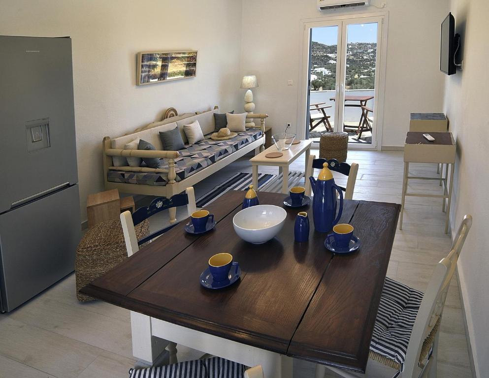 Posezení v ubytování Theasis Sifnos Apartments