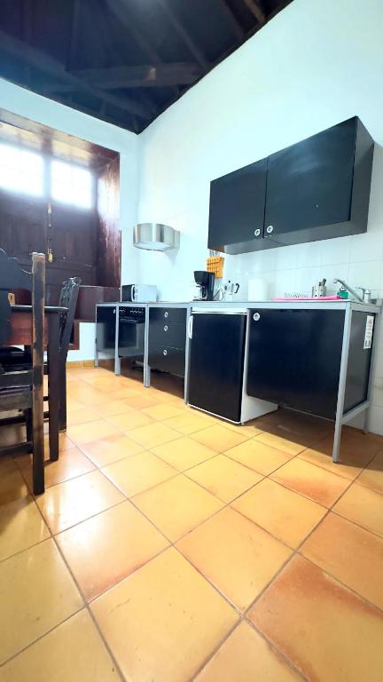 Kuchyňa alebo kuchynka v ubytovaní Cozy studio in Garachico of 100 m² with city view