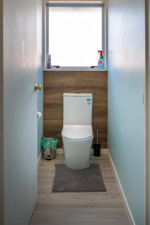 Privacy, comfort and a lot more - entire 2 bedroom house with free cycles - Resim 12