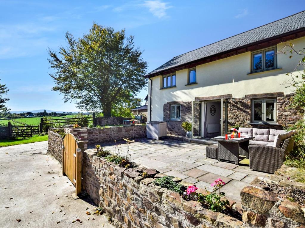 Κήπος έξω από το 3 bed property in Winkleigh 66041