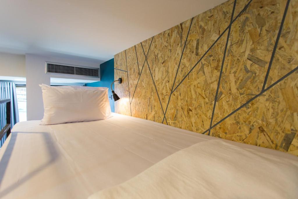 City Hotel Krabi - Resim 42