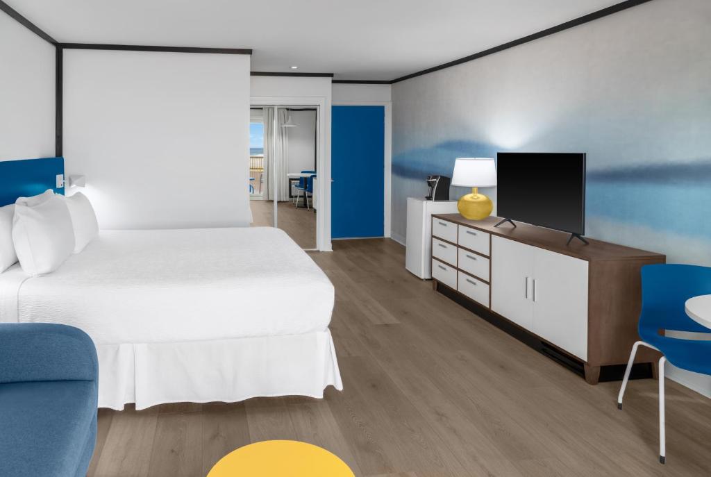 Postel nebo postele na pokoji v ubytování Montauk Blue Hotel
